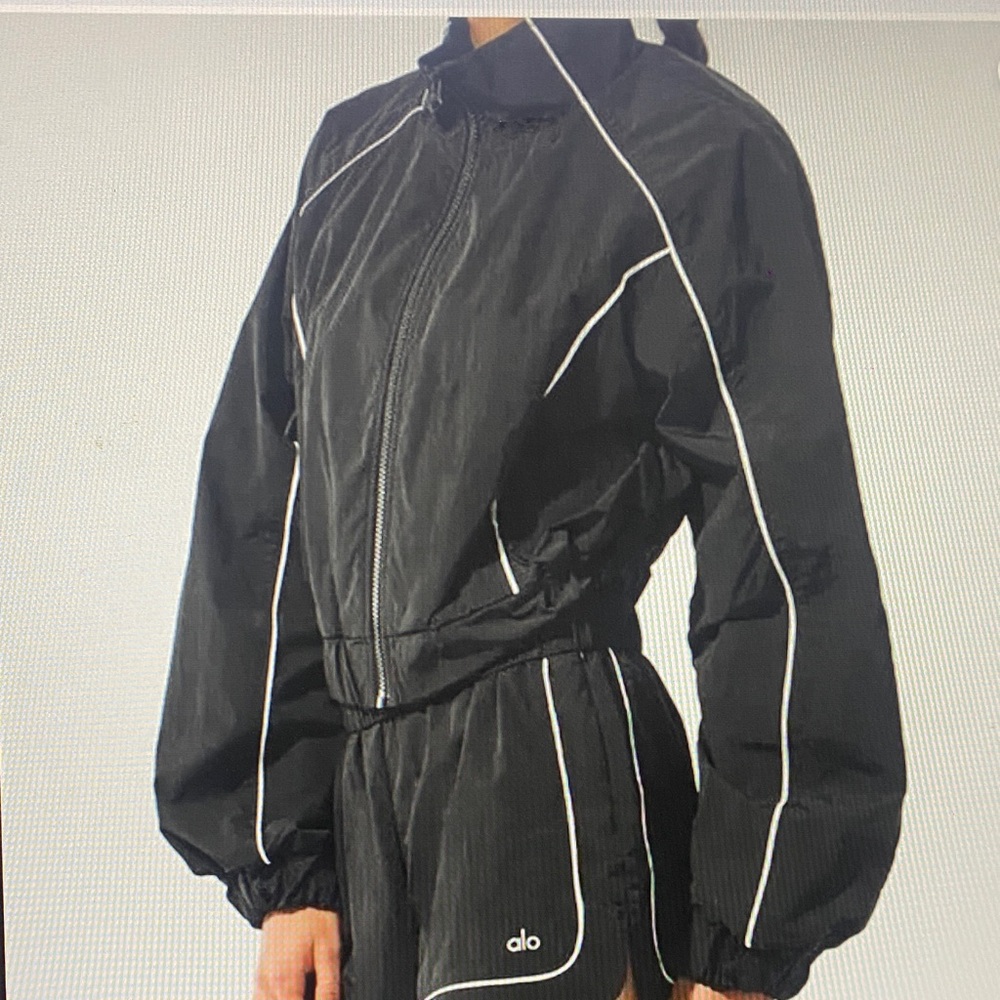 ALO Yoga Black and White Women's Ski Jacket